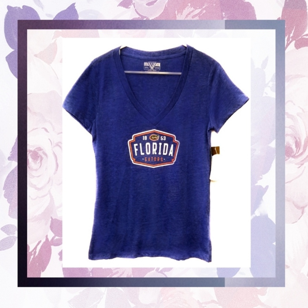 🆕 ⚾🏈🏀Women's Florida Gators tee